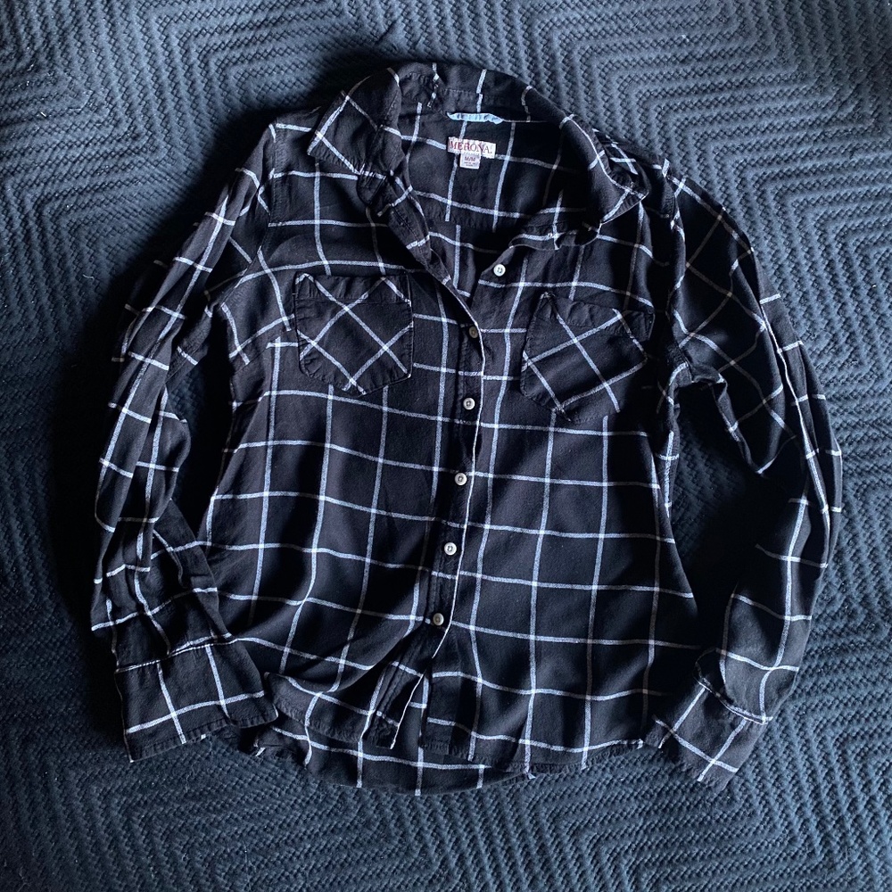 Merona Black and White Rayon Shirt Women's Medium Minimalist Grunge